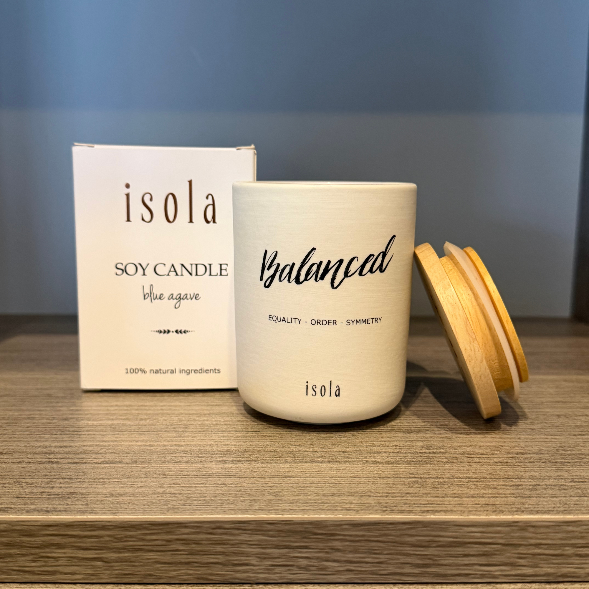 Isola Candle